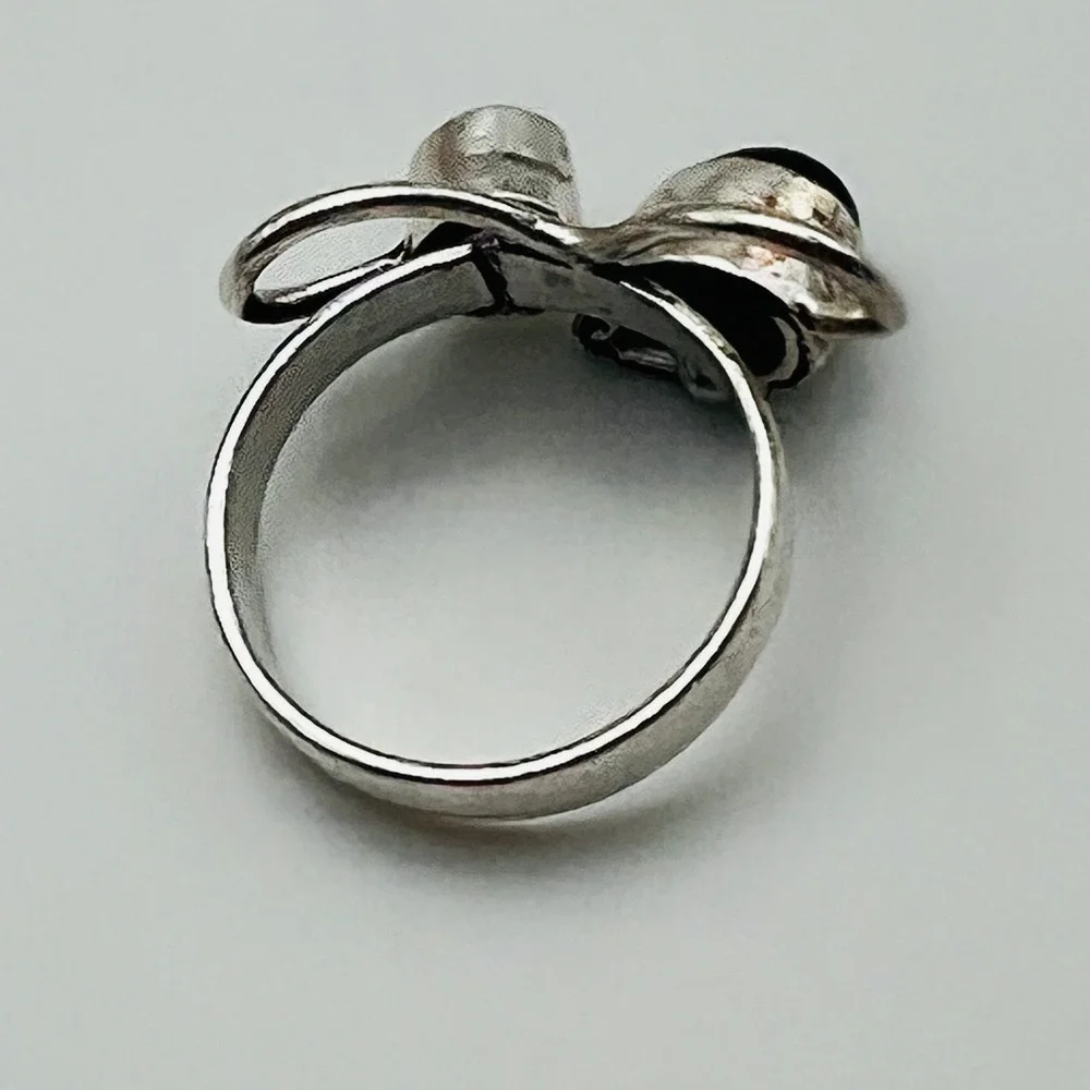 Silver Tone Bypass Ring Amethyst‎ Black Cabochon Stone Size 6 Boho Chic